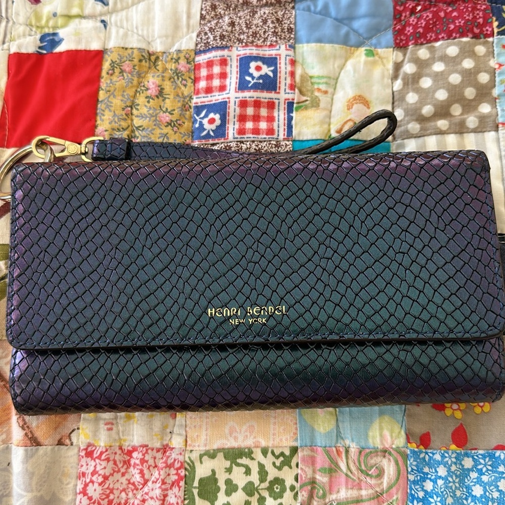 Henri Bendel New York Uptown Out and About Organizer Wallet